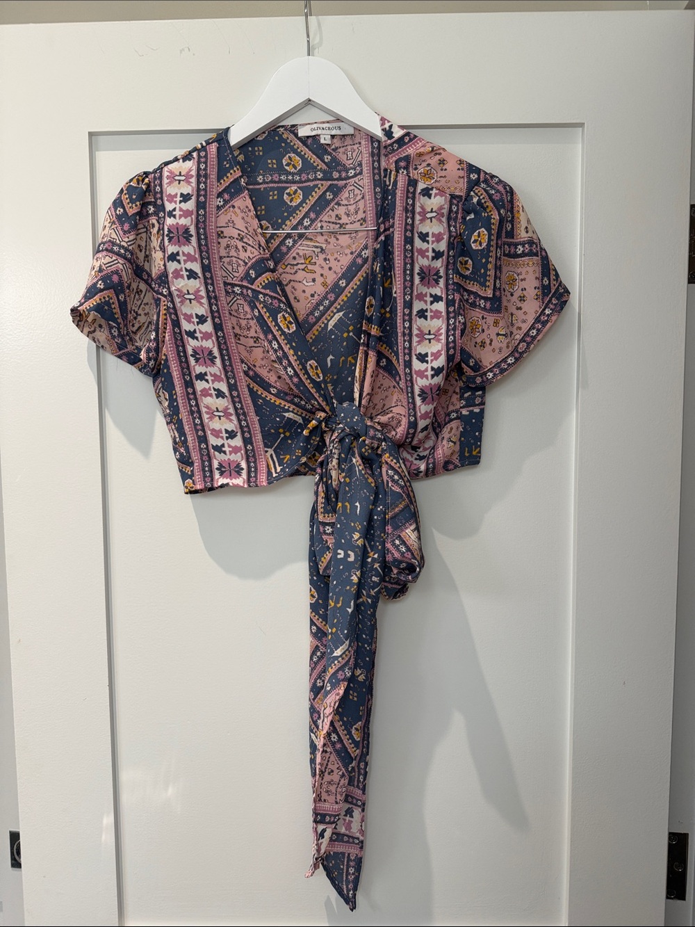 Olivaceous Pink & Navy Tie-Front Printed Crop Top
